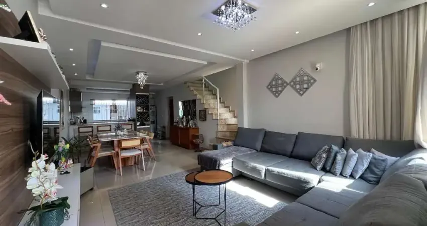 Excelente Casa com 3 quartos à venda, 264 m² por R$ 980.000,00