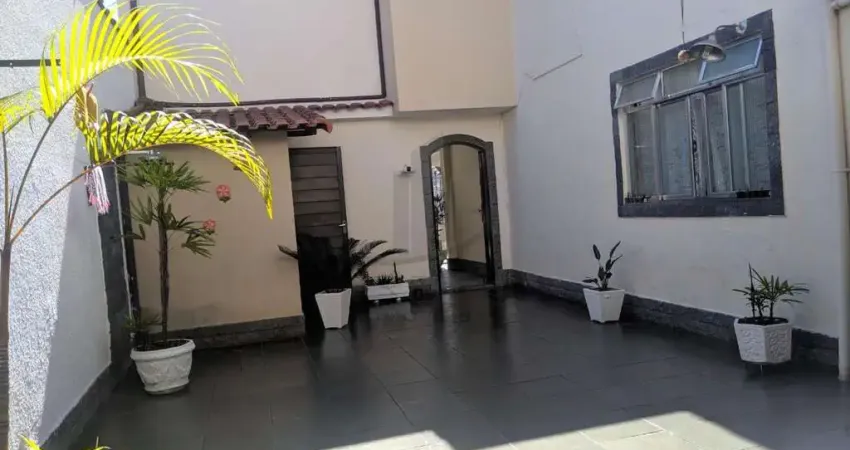 Casa com 2 dormitórios à venda, 140 m² por R$ 750.000,00 - Jardim Belvedere - Volta Redonda/RJ