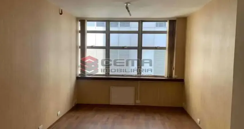 Sala comercial à venda na Rua Uruguaiana, Centro, Rio de Janeiro