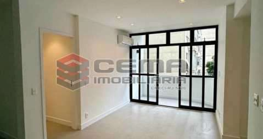 Apartamento com 2 quartos à venda na Avenida Nossa Senhora de Copacabana, Copacabana, Rio de Janeiro