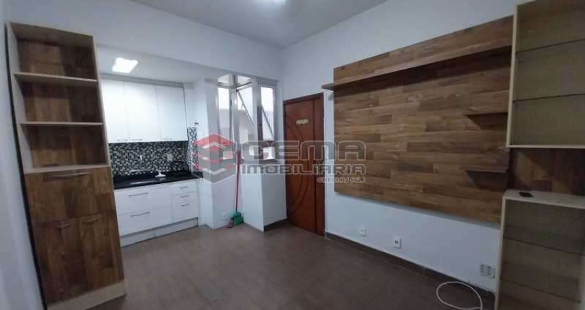 Apartamento com 1 quarto para alugar na Rua Correa Dutra, Flamengo, Rio de Janeiro