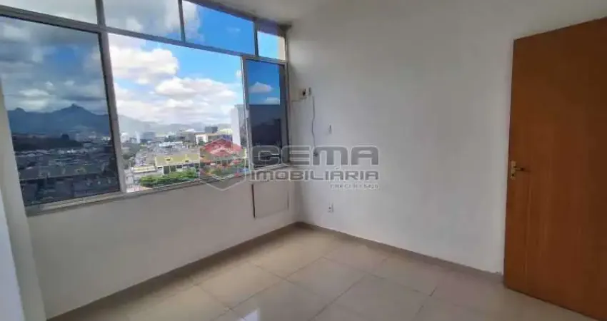 Cobertura com 1 quarto para alugar na Rua Frei Caneca, 236, Centro, Rio de Janeiro