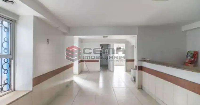 Casa com 30 quartos à venda na Rua das Laranjeiras, Laranjeiras, Rio de Janeiro