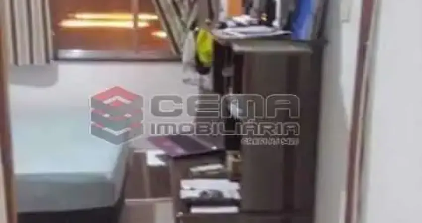 Kitnet / Stúdio à venda na Rua Riachuelo, Centro, Rio de Janeiro