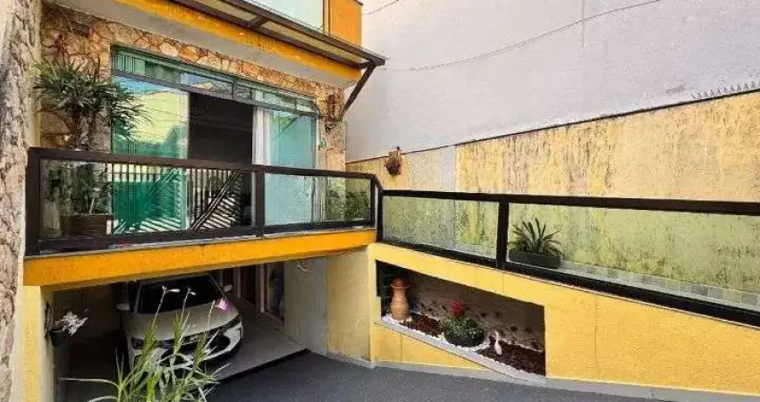 Sobrado com 3 dormitórios à venda, 238 m² por R$ 1.100.000,00 - Vila Scarpelli - Santo André/SP