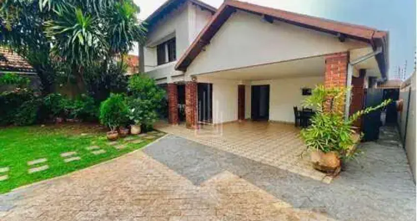Casa à venda na Avenida Florianópolis, Jardim Ipê, Foz do Iguaçu
