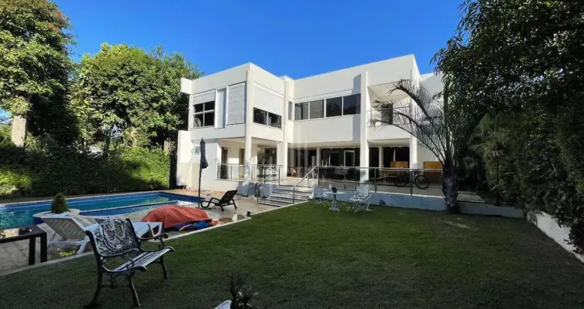 Sobrado à venda no condomínio paraná country club em hernandarias - py.