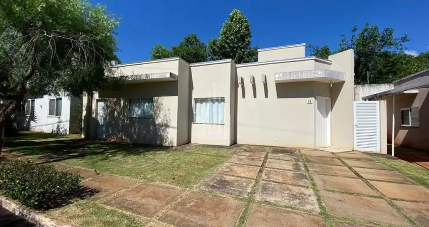 Casa térrea à venda no condomínio fechado integração em foz do iguaçu.