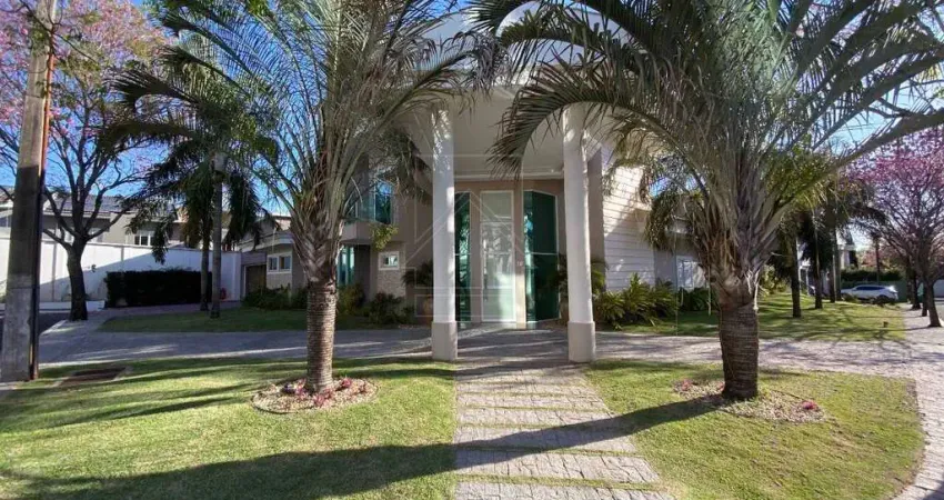 Residência de alto padrão à venda no condomínio moradas do parque em foz do iguaçu.