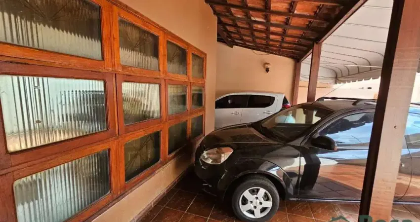 Casa para venda, 3 quartos, sendo uma suíte, Jardim Cuiabá, Cuiabá - CA5617