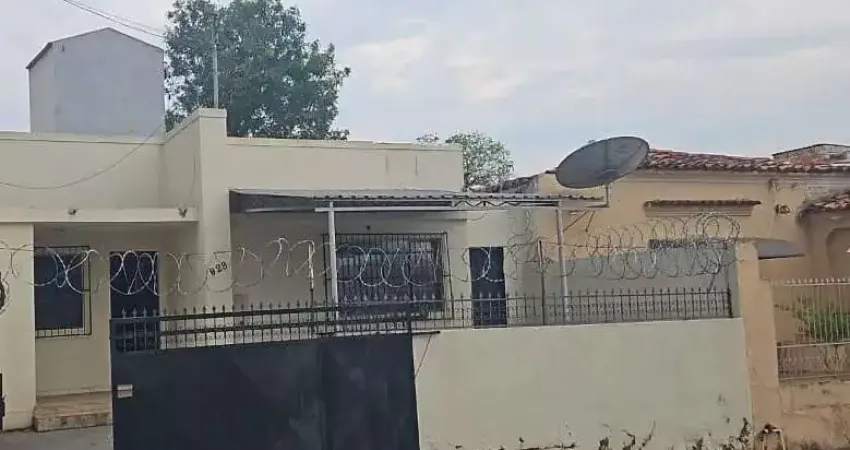 Casa com 3 quartos à venda na Rua Candido Mariano, 1026, Centro-Norte, Cuiabá