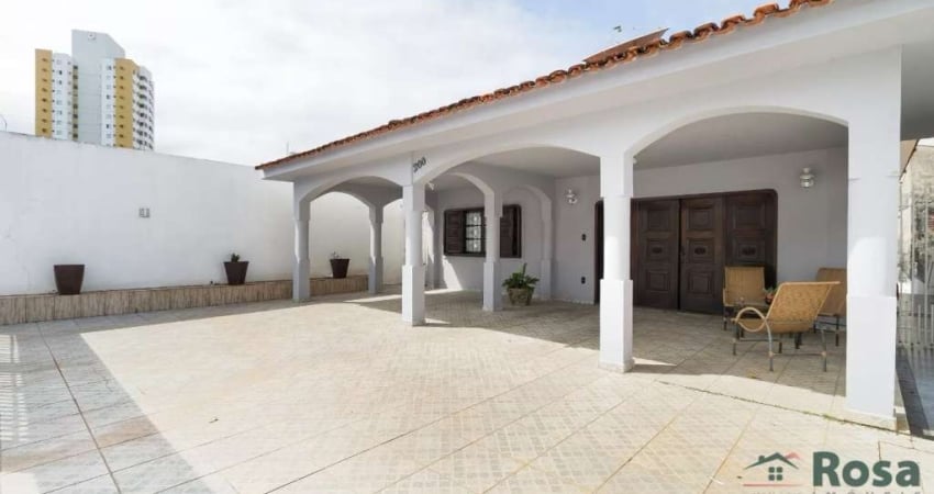 Imóvel Amplo à Venda para Fins Residencial e Comercial, com 4 Quarto(s), sendo 1 Suíte, piscina, próximo ao 44º Batalhão de Infantaria Motoriado, Cuiabá. - CA7871