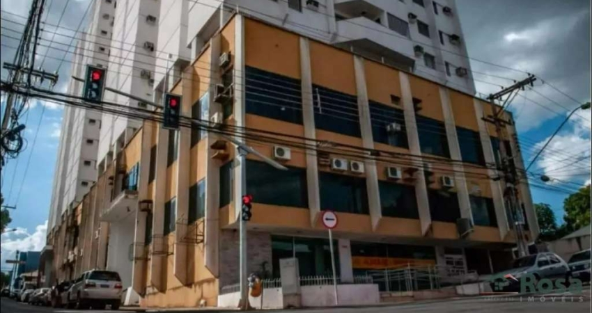 Sala comercial à venda no Centro de Cuiabá, 63m², 2 vagas de garagem próximo à Prefeitura, IFMT e bancos. - SA8005