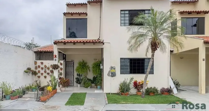 Sobrado à venda com 3 suítes e piscina privativa no condomínio goiabeiras, próximo ao colégio coração de jesus, cuiabá.