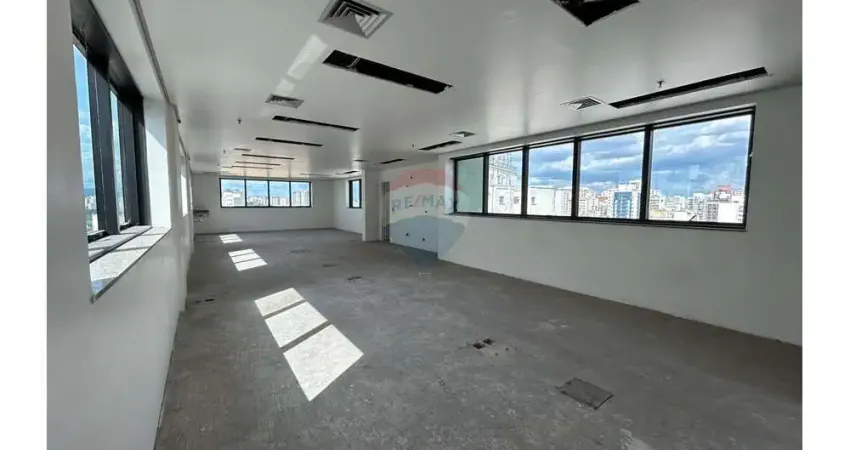 Sala comercial 112m2 em Santa Cecília com vista panorâmica - R$599.000