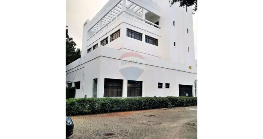 Prédio comercial na barra funda com 3.352m²de área construída - 4 andares, estacionamento e área de carga e descarga