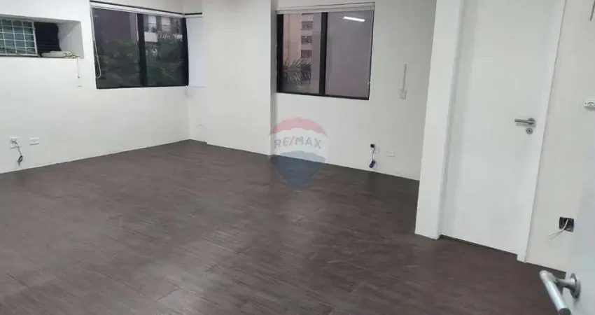 Sala comercial em Higienópolis 33 ², com lavabo e vaga