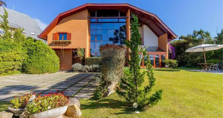 Casa de Condomínio com 5 Suítes à venda, 422m² - Jardim Véu da Noiva em Campos do Jordão