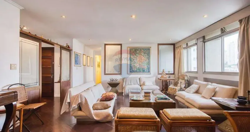 Vende Apartamento com 4 dormitórios (3 suítes), 2 vagas, 280 m2, na Pça. Irmãos Karmam 94 - 10o. andar, no Sumaré, SP, Capital - R$ 1.700.000