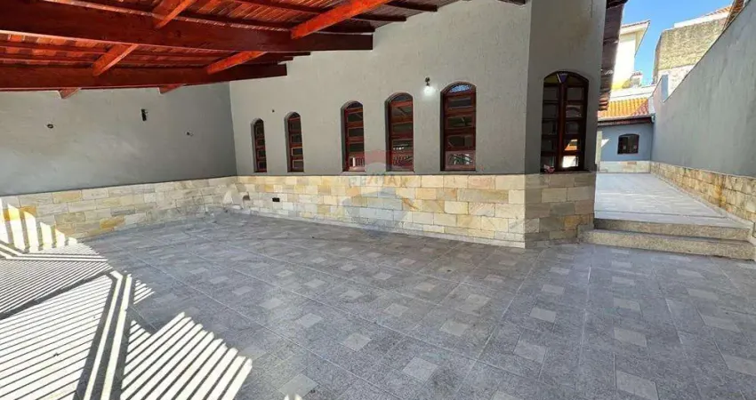 Casa Térrea para Locação – 268 m² | 5 Dormitórios | Área Gourmet | 4 Vagas | Bairro Santa Clara – Guarulhos