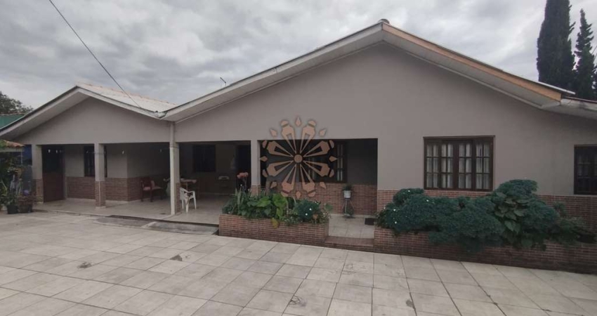 Casa com 4 quartos à venda na Rua Hermenegildo Luca, 89, Butiatuvinha, Curitiba