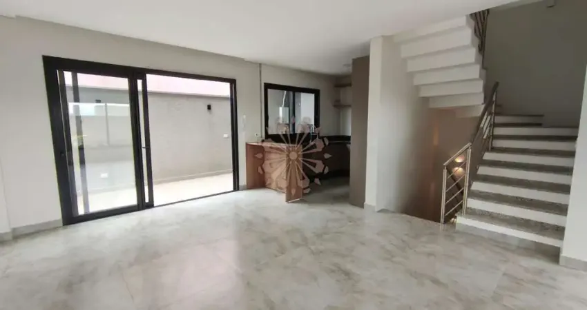 Casa com 3 quartos para alugar na Rua João Azolin, 72, Santa Felicidade, Curitiba