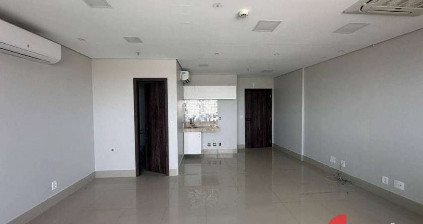 Sala no Cristal Tower para alugar, 40 m² por R$ 8.500/mês - Manaus/AM