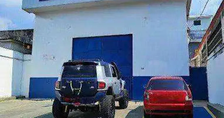Galpão para alugar, 635 m² por R$ 17.000,00/mês - Compensa - Manaus/AM