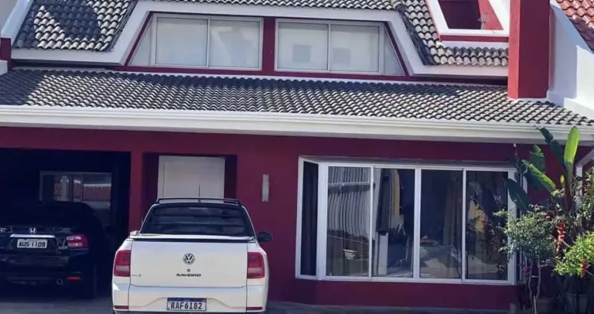 Casa com 3 quartos à venda na Avenida Senador Salgado Filho, 1800, Uberaba, Curitiba