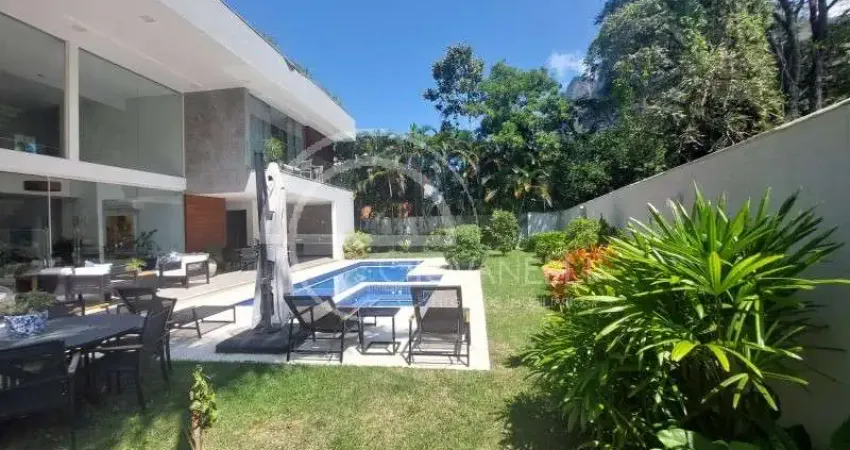 LUXUOSA CASA DE 5 SUÍTES EM SÃO CONRADO - RIO DE JANEIRO-RJ: 911M² DE ARQUITETURA IMPECÁVEL E 4 VAGAS NA GARAGEM!