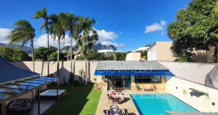 Casa na barra da tijuca - rio de janeiro-rj  5 quartos, 5 suítes, piscina, jacuzzi e vista para pedra da gávea  716m²