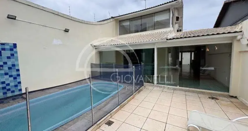 Casa Duplex no Vivendas do Sol : 4 quartos, 3 suítes, 5 banheiros, 4 vagas, 254m².