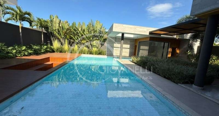 Magnífica mansão de 5 quartos e 5 suítes no Malibu: 1.490 m², 7 banheiros, 8 vagas de garagem.