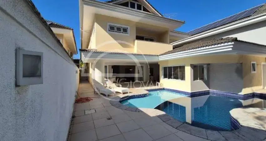 Barra da tijuca casa brezinski no quintas do rio com 669m², 4 suítes, piscina, área gourmet completa e segurança 24hrs