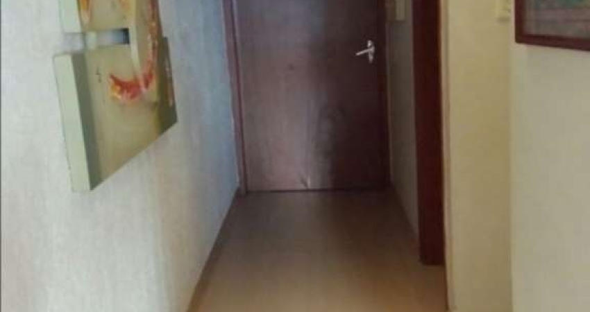 Linda Casa em Pinheiros com 180m² 3 dormitórios 2 banheiros