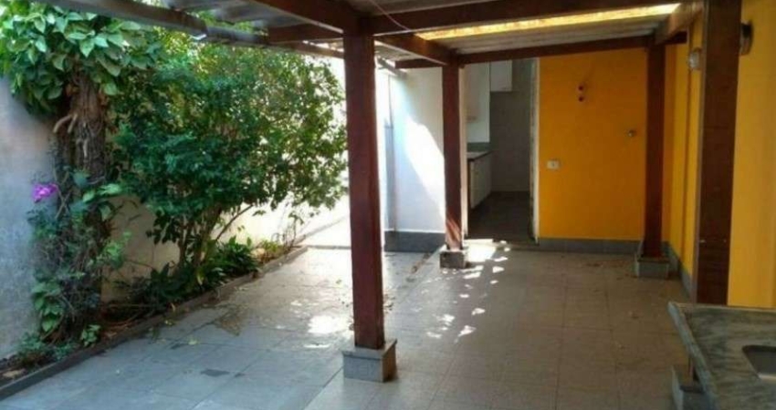 Sobrado à venda na Chácara Santo Antônio com 2 dormitórios 2 banheiros 2 vagas