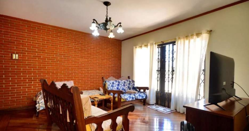 Casa à venda de 3 quartos e 2 vagas no Alto da Lapa