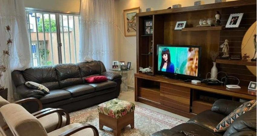 Sobrado à venda no Ipiranga com 200m² 3 dormitórios 1 suíte 4 banheiros 5 vagas