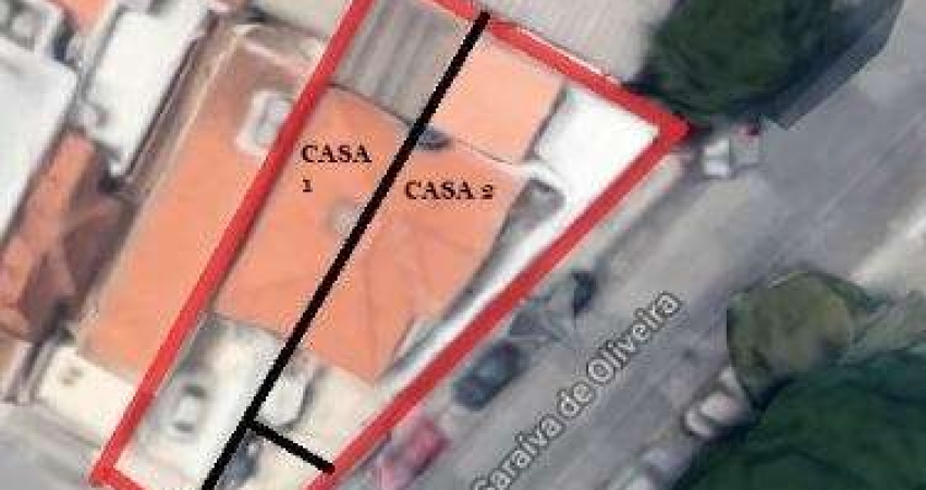 Terreno de esquina de 290m² contendo 2 casas e 1 escritório no Morumbi.
