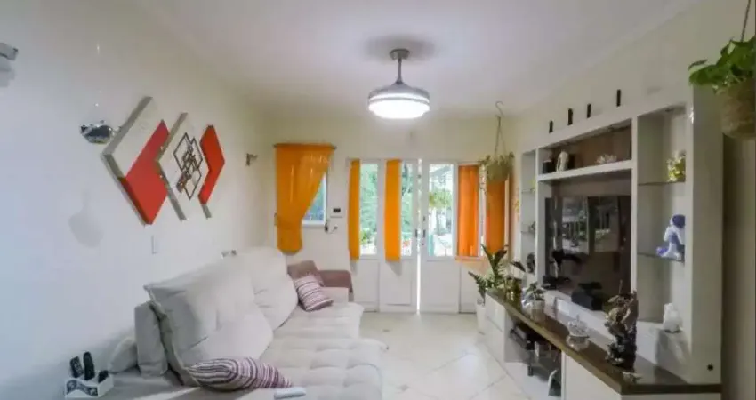 Sobrado à venda em São Paulo-SP, Vila Mariana: 2 quartos, 3 banheiros, 2 vagas, 120m². Venha conferir!