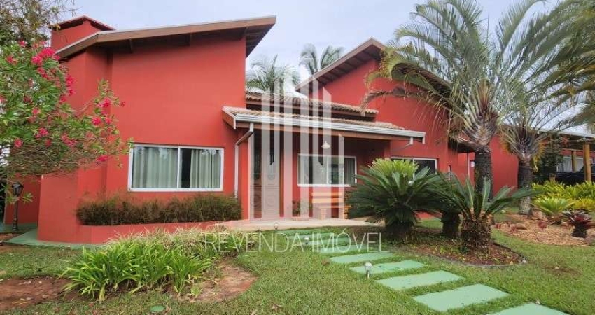 Casa à venda em São Paulo-SP, Riviera de Santa Cristina II: 5 quartos, 2 suítes, 1 sala, 6 banheiros, 8 vagas, 300 m² de área. Venha conhecer!