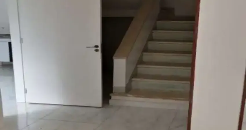 Casa à venda na Vila Mariana com 221m² 5 dormitórios 3 banheiros 2 vagas