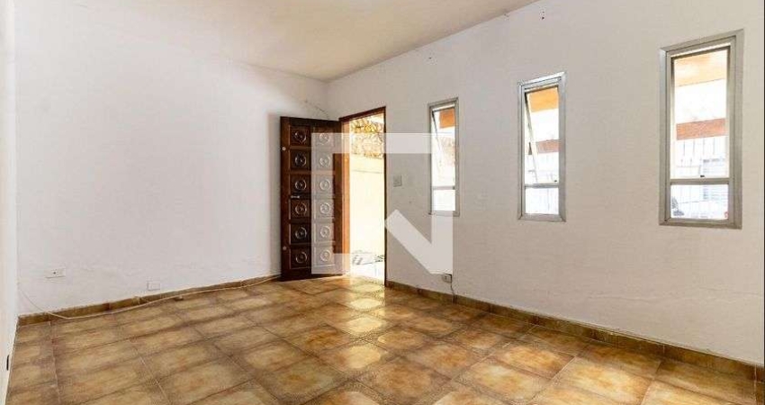 Casa à Venda - Bosque da Saúde, 1 Quarto,  240 m2