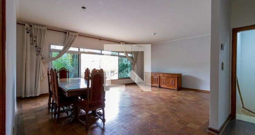 Casa à Venda - Bosque da Saúde, 4 Quartos,  450 m2