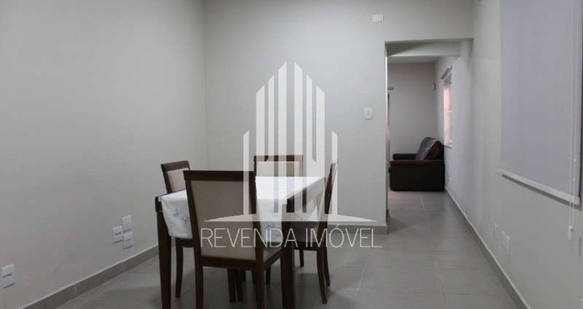 Sobrado a venda 210m² sendo 03 dormitórios, 03 banheiros ( 1 Suíte ) e 2 vagas Campo Belo
