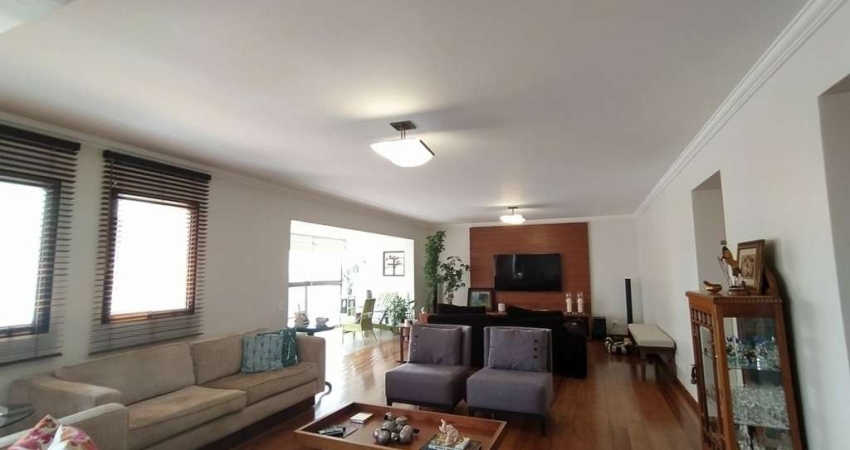 Apartamento no Condomínio Norma no Morumbi com 195m² 3 dormitórios 3 suítes 5 banheiros 4 vagas