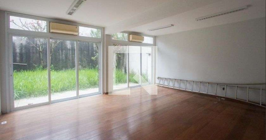 Casa à Venda - Chácara Santo Antonio, 5 Quartos,  272 m2