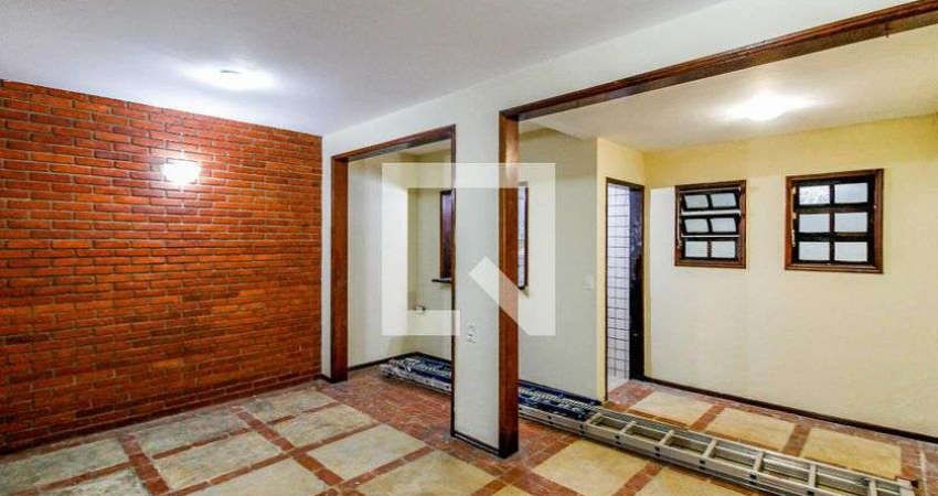 Casa à Venda - Chácara Santo Antonio, 3 Quartos,  125 m2
