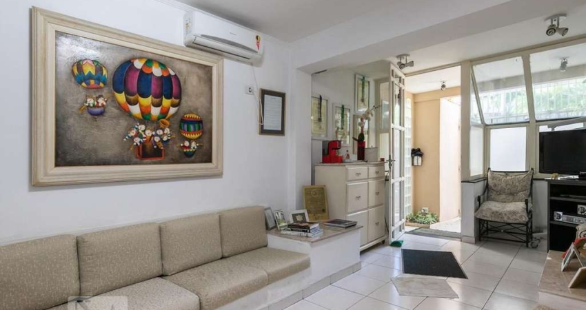Casa à Venda - Moema, 2 Quartos,  120 m2