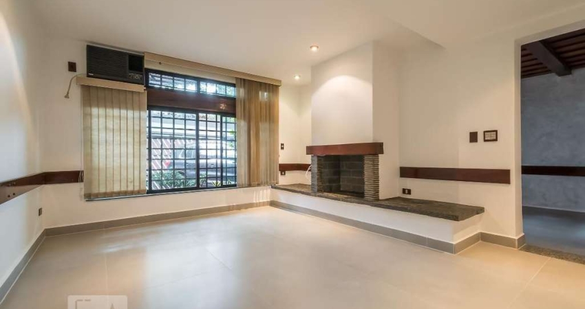 Casa à Venda - Chácara Santo Antonio, 3 Quartos,  172 m2